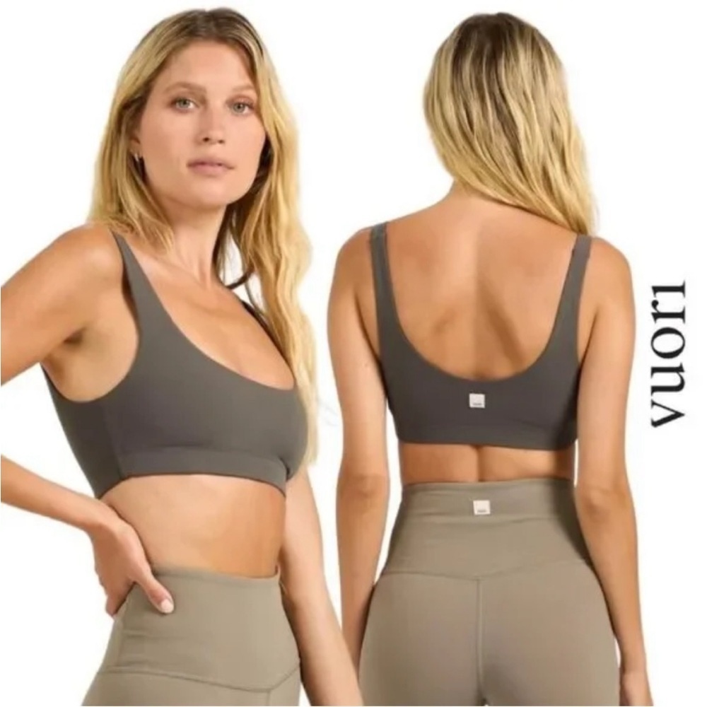 Vuori Daily Sports Bra Size XS Olive Green Comfy Athletic Fit Womens